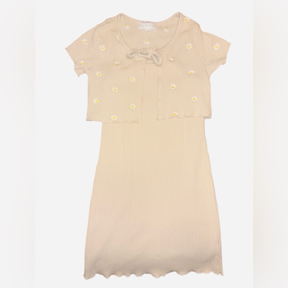 btween Cream Floral Ribbed Dress